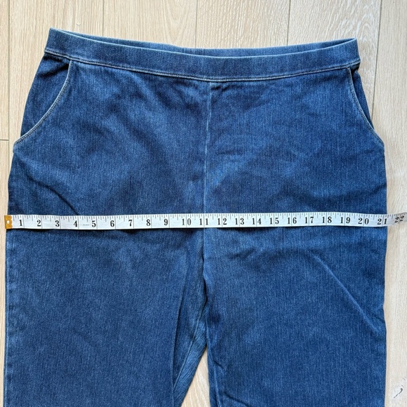 L.L. Bean Vintage Capris Jeans in Blue Size Large - Picture 3 of 10